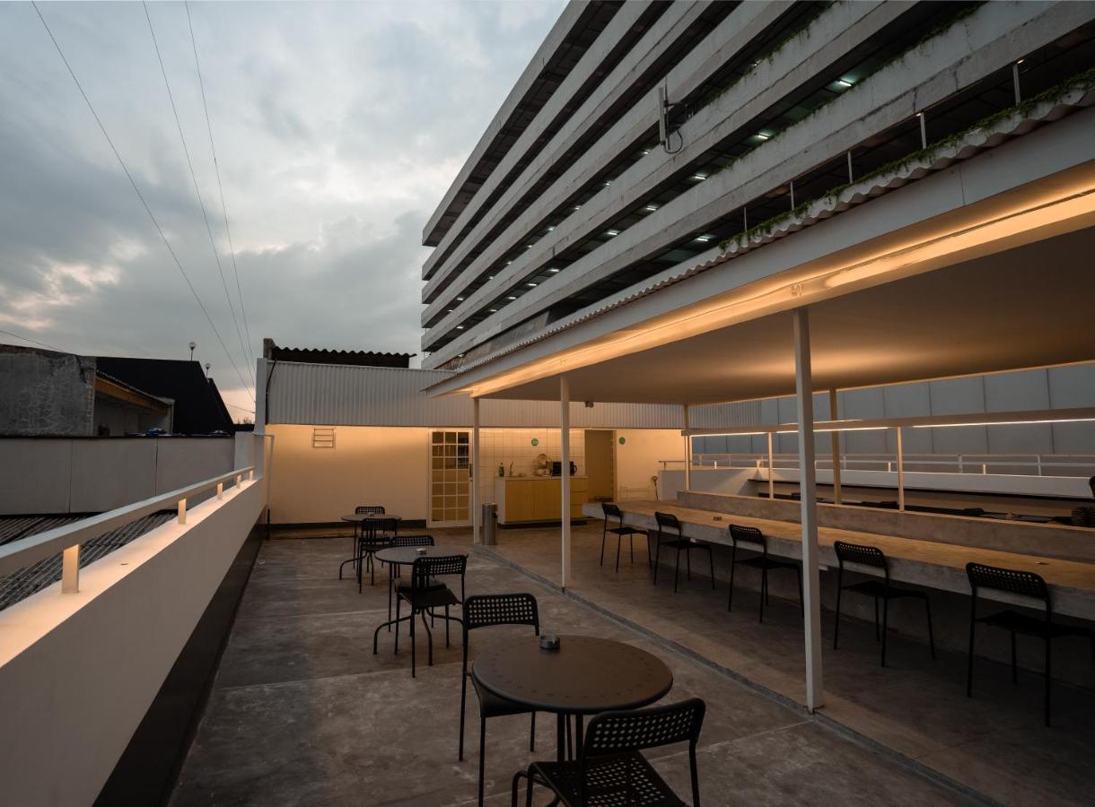 Bobopod Alun-Alun, Bandung Hotel Exterior foto